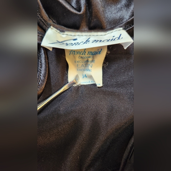 Vintage French Maid Exclusively for Eaton's silky lace chemise - Picture 4 of 9